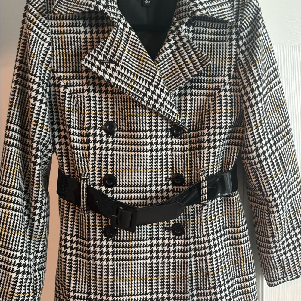 I.N. Studio Black, White, and Gold Plaid Trench Coat